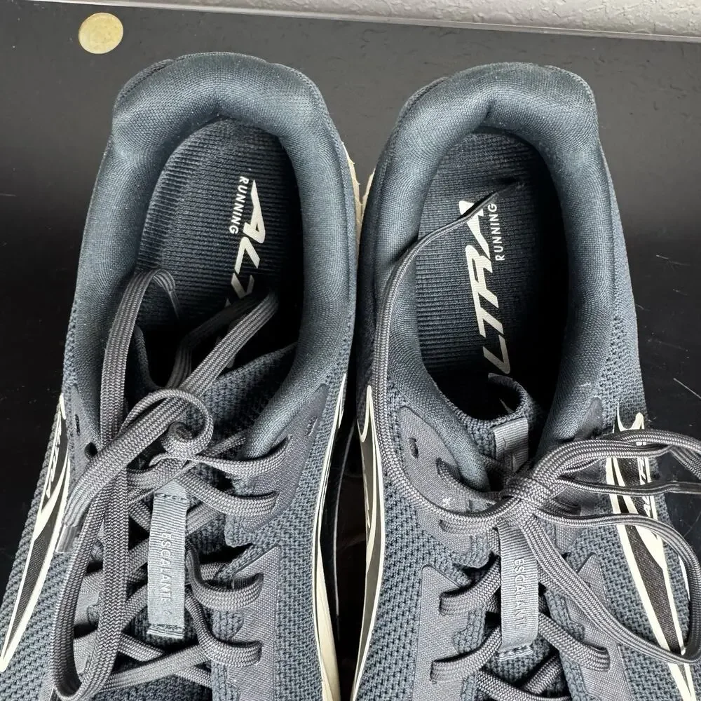Altra Escalante 4 Mens Size 10.5 Black White Athletic Running Walking Shoes